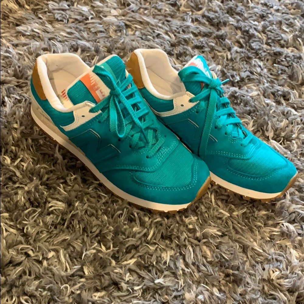 Teal New Balance 574